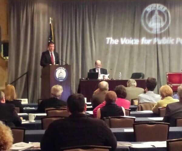 Association Meets With Federal Officials